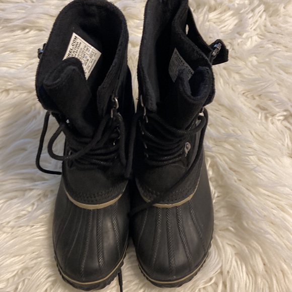SOREL Boots size 8 color black  and some tan excellent condition see all photos - Picture 6 of 12
